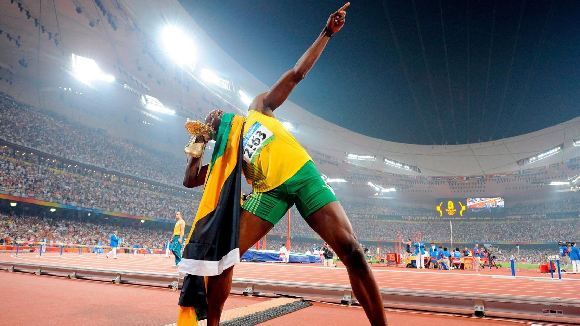 “快艇冲浪：马鞍山赛场极速挑战点燃观众热情”